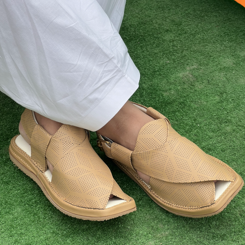 Kaptan Dotted Camel Handmade Chappal