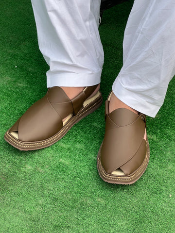 Kaptan Handmade Lightweight Medicated Chappal Round Brown