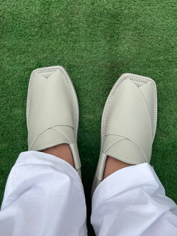 Kaptan Whitish Grey