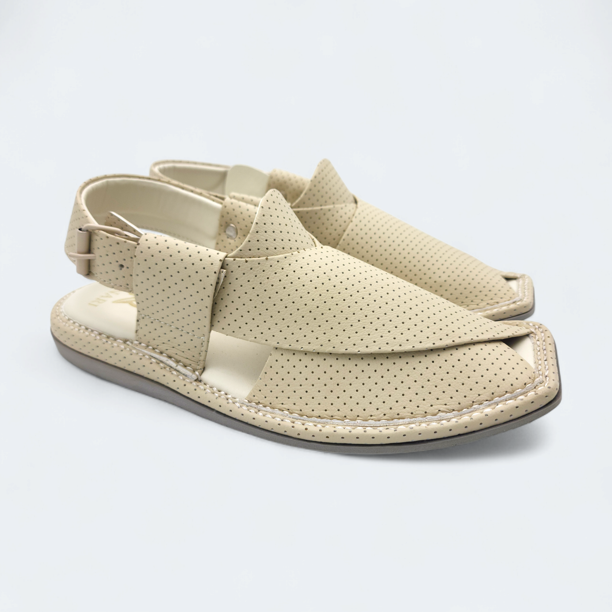 Single Kaptan Chappal Dotted Cream